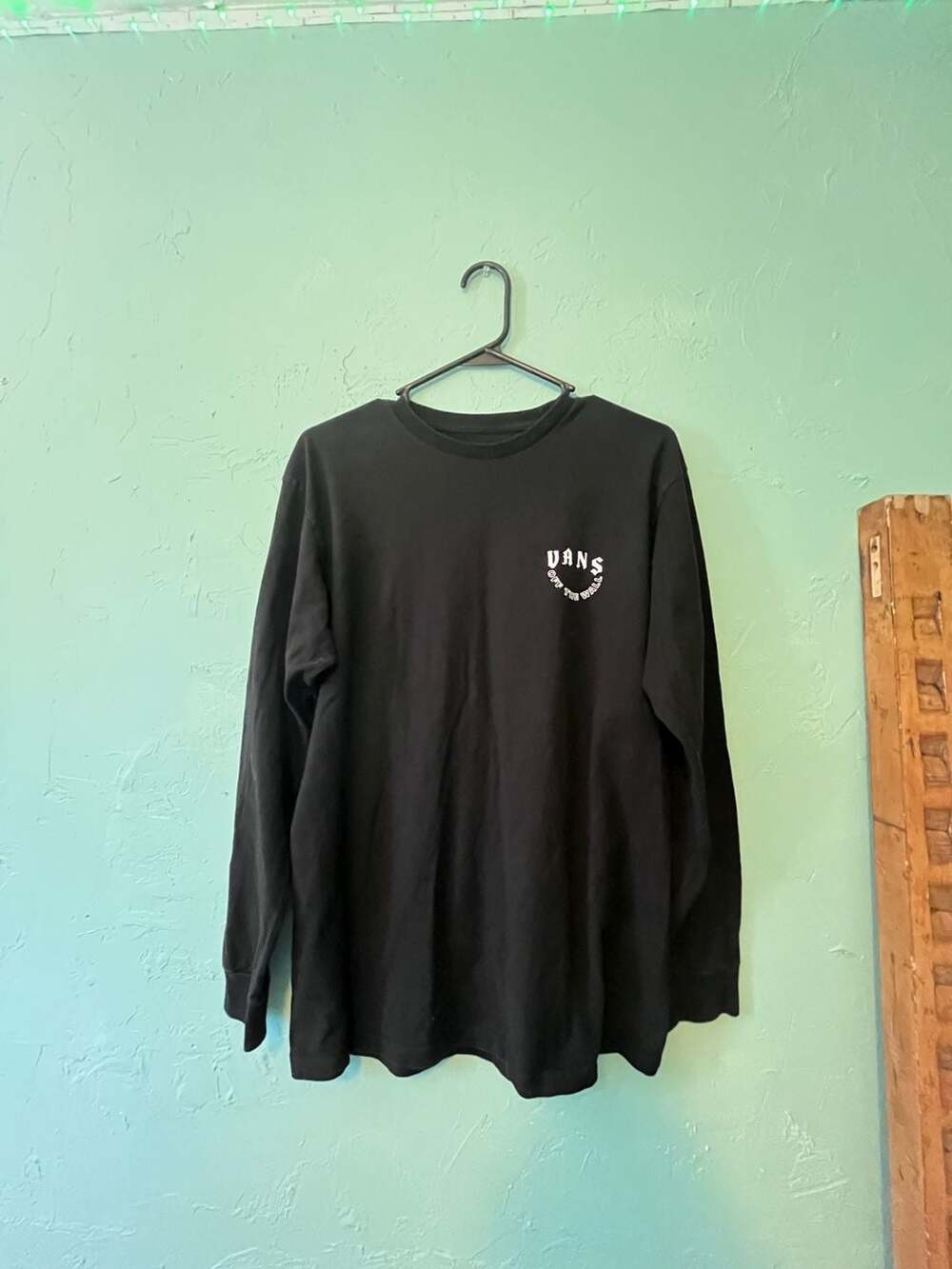 Vans Pushing Up Long Sleeve T-Shirt Size Medium Black